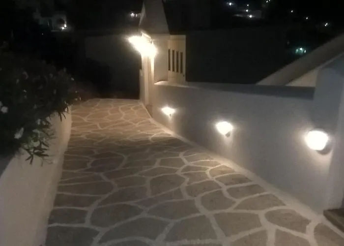 Gyrouli 1 * Pera Gyalos